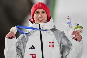 Kacper Tomasiak gewinnt olympisches Silber